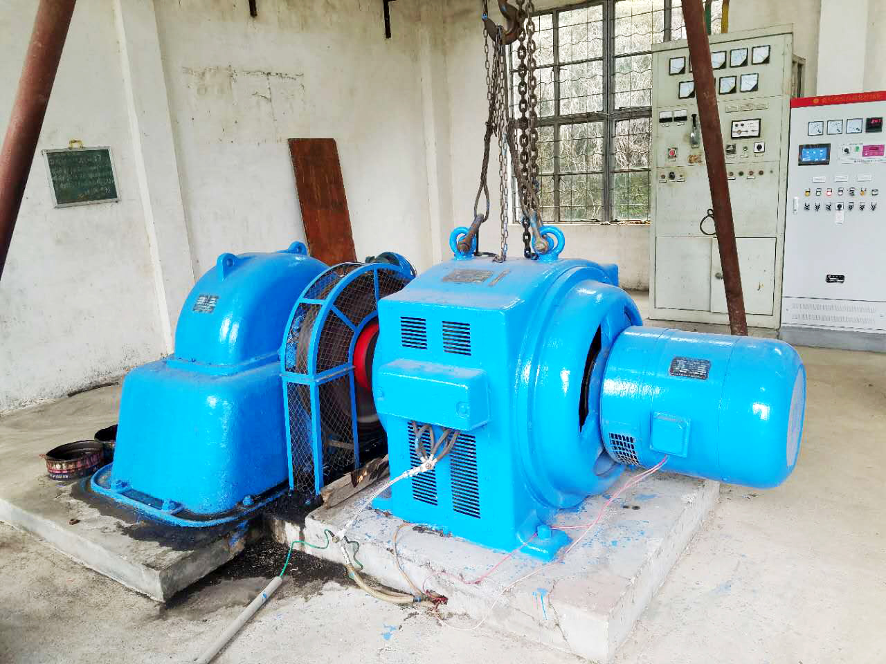Hydropower station penstock and generator set painting project
